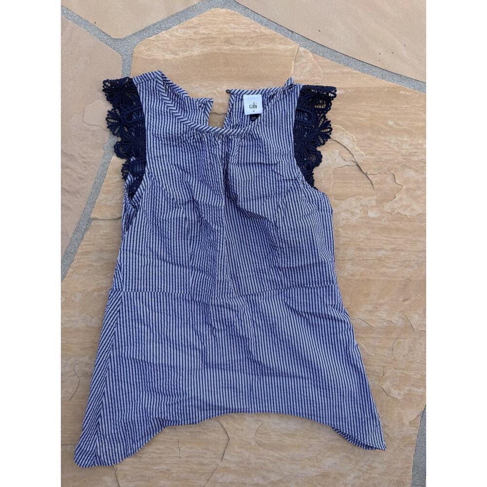 Cabi 5727 Lace Flutter Top Seersucker with Crochet Sleeve size M CL